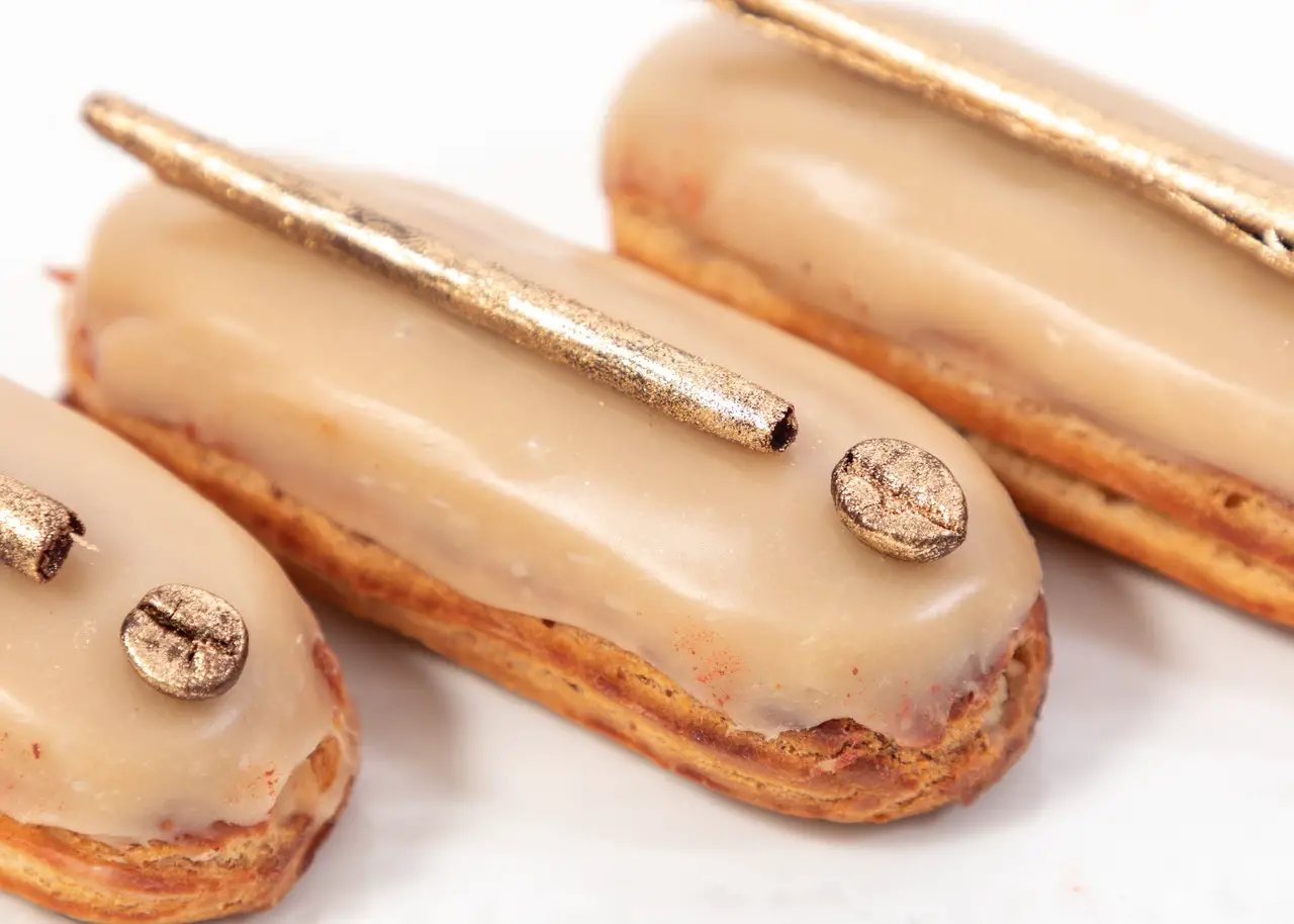 What Nozzle To Use For Eclairs? [5 Options]