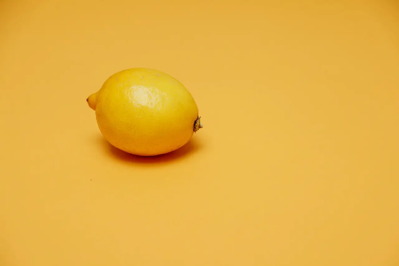 Does Lemon Clean Stainless Steel?
