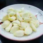 What Is The Best Tool To Mince Garlic? [3 Options]