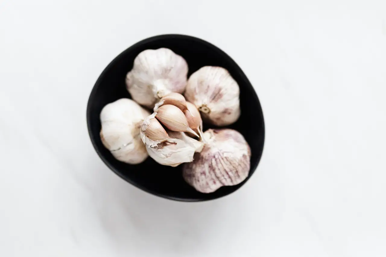 Why Does Garlic Taste Bitter?